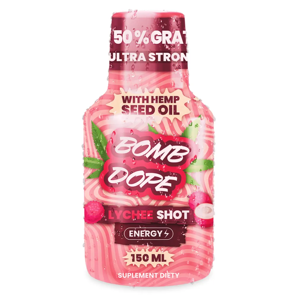 Bomb Dope Lychee Energy 150 ml — butelka na białym tle